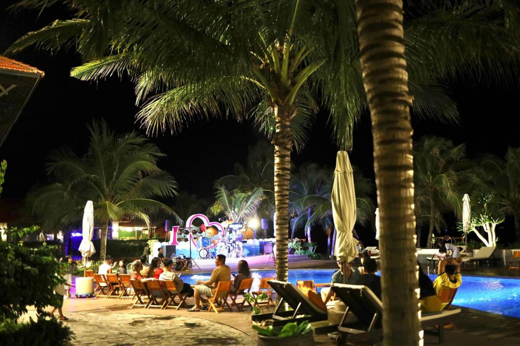 Hon Rom 2 Resort Mui Ne Exteriör bild